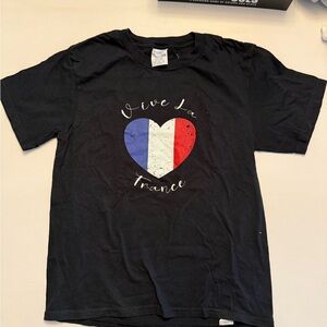 Ring Black T-Shirt with Heart Graphic